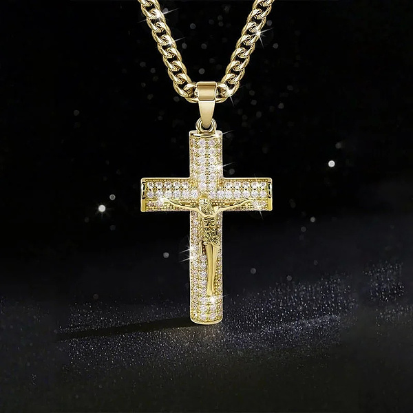 Colar com pendente de crucifixo religioso | SALVATORA